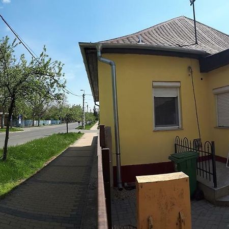 Dyta2 Apartman Apartment Hajdúszoboszló Екстериор снимка
